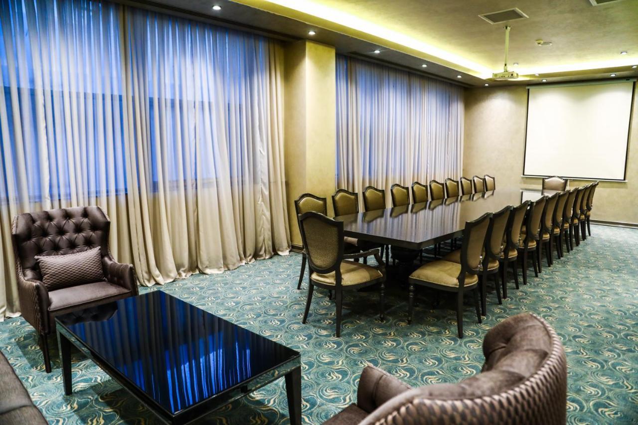 Iris Hotel Baku - Halal Hotel Eksteriør billede