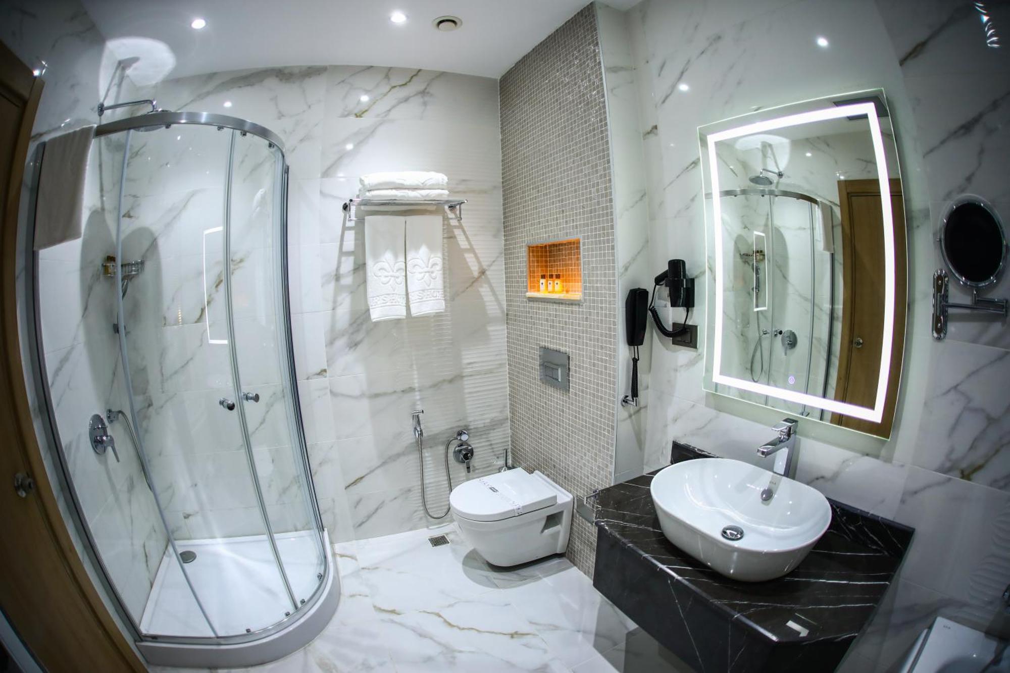 Iris Hotel Baku - Halal Hotel Eksteriør billede